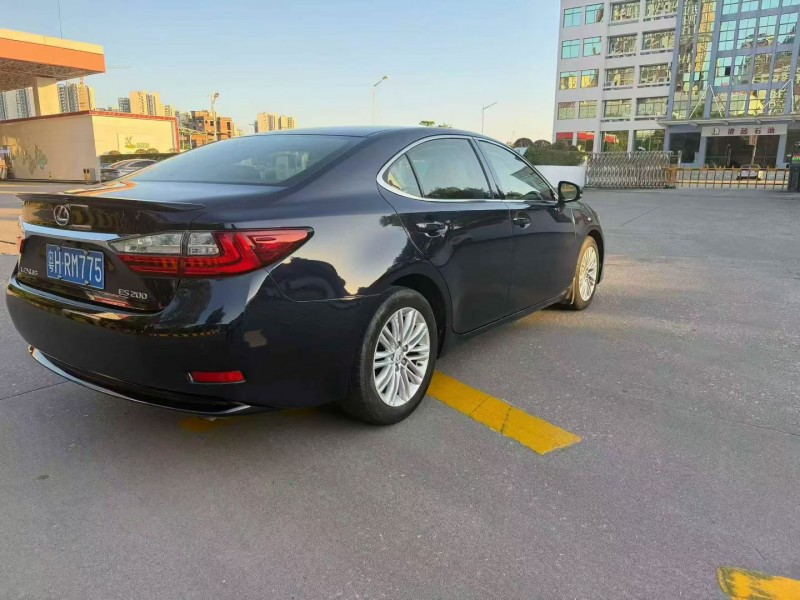 深圳17年雷克萨斯ES6