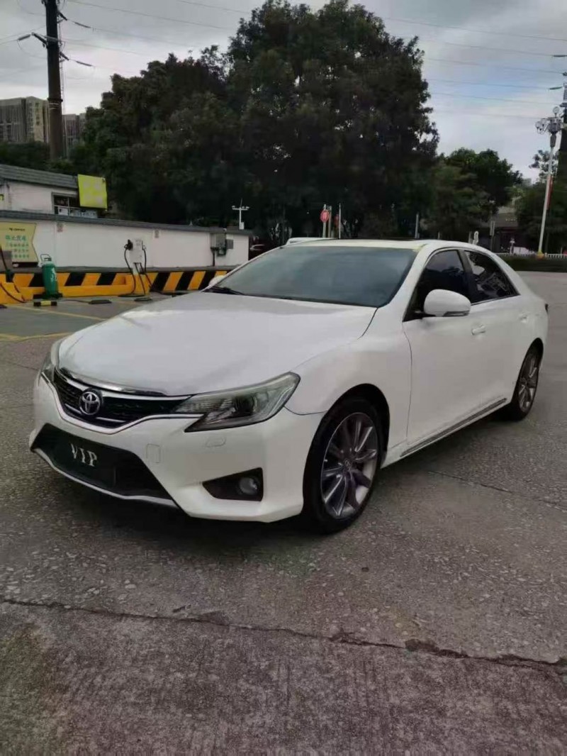 汕头15年丰田锐志3