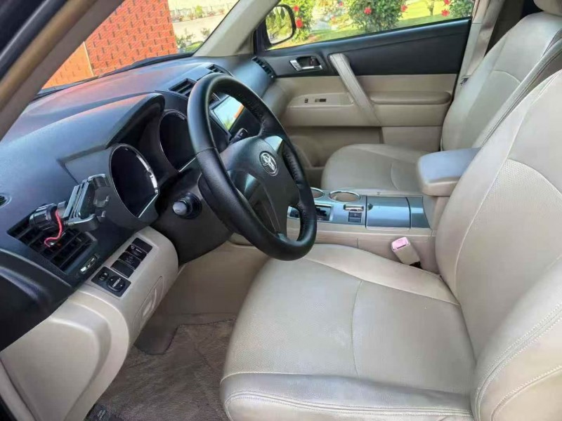 珠海15年丰田汉兰达3