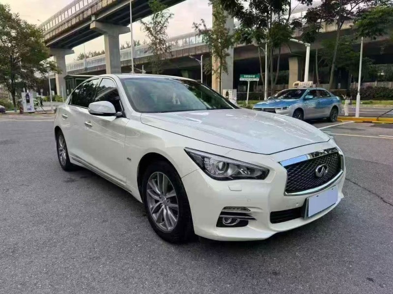 湘潭15年英菲尼迪Q50L2