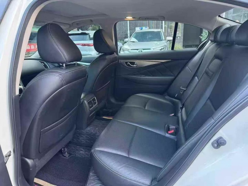 湘潭15年英菲尼迪Q50L4