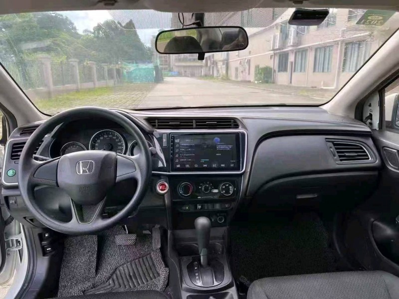 珠海19年本田锋范5