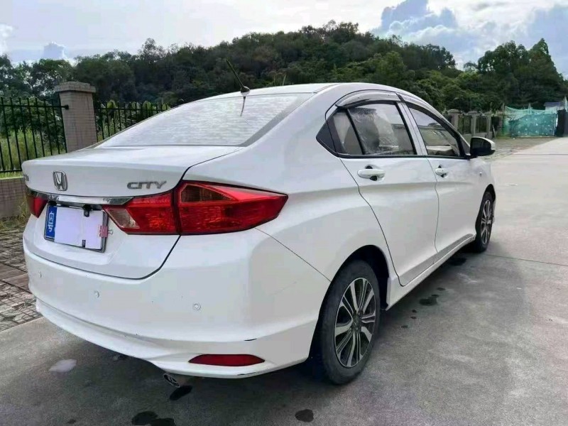 珠海19年本田锋范8