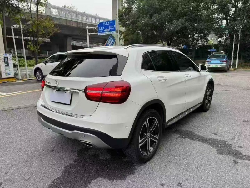 湘潭19年奔驰GLA7