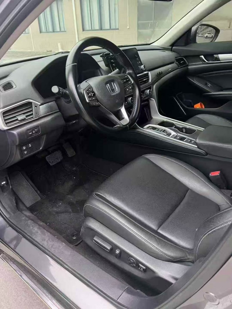 梧州20年本田雅阁4