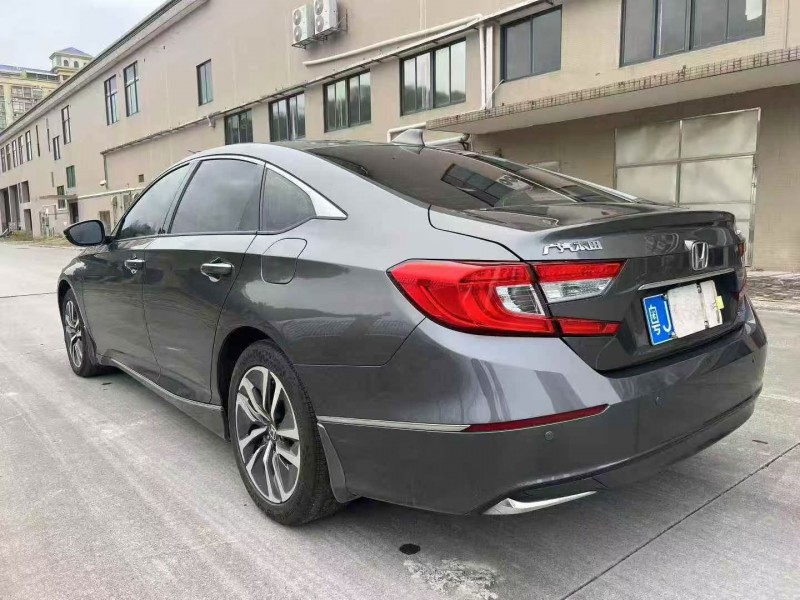 梧州20年本田雅阁6