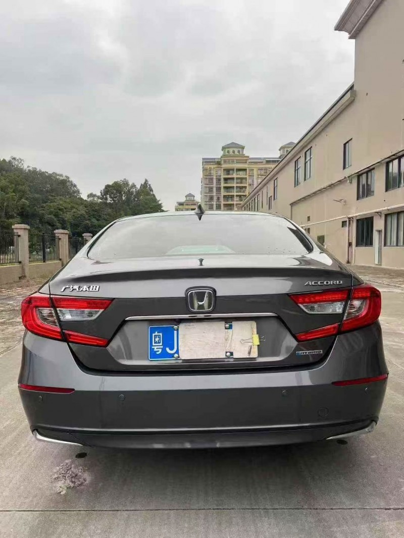 梧州20年本田雅阁8