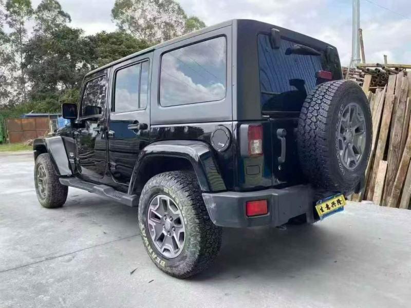 韶关15年Jeep牧马人9