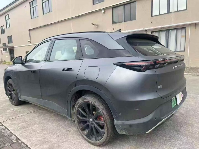 珠海24年极狐汽车阿尔法7