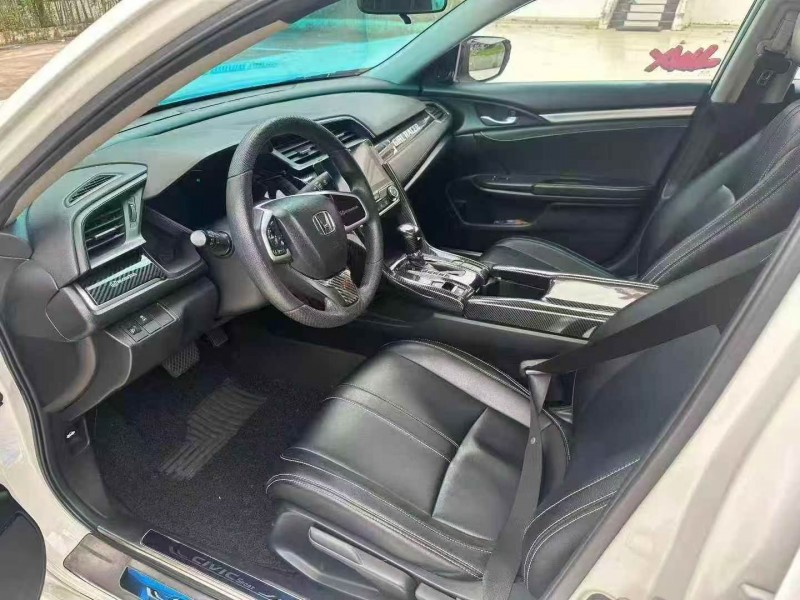 汕头19年本田思域4