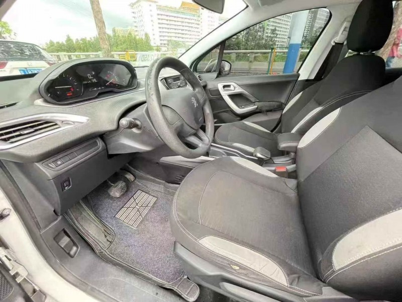 深圳15年东风标致5