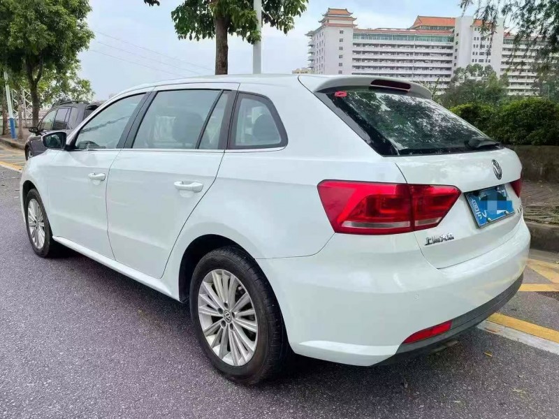 珠海15年大众朗行7