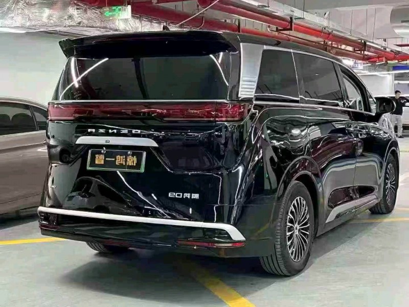 深圳25年腾势D97