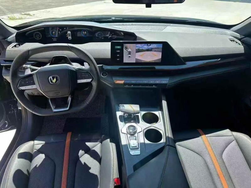 珠海25年长安汽车UNI5