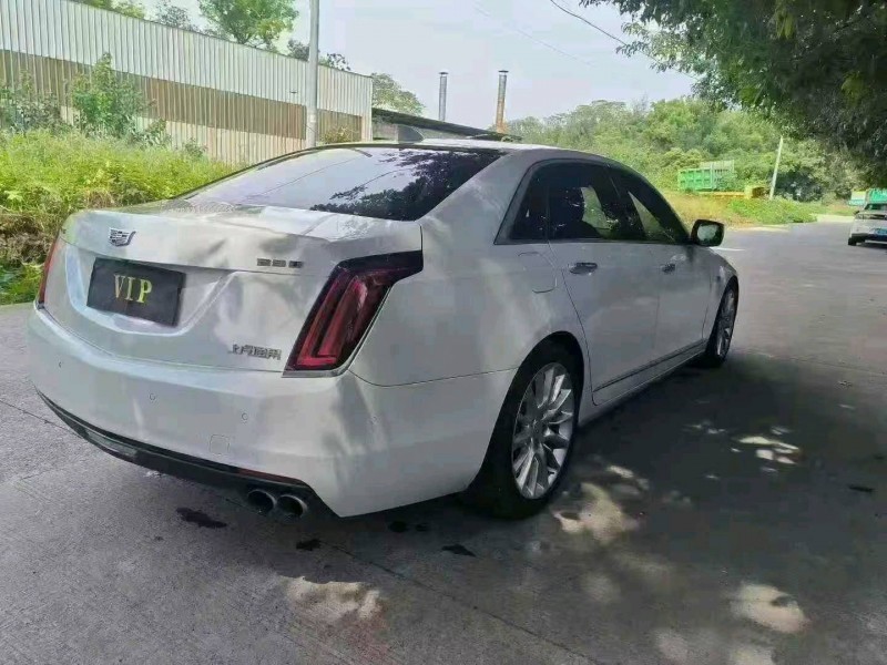 攀枝花17年凯迪拉克CT68