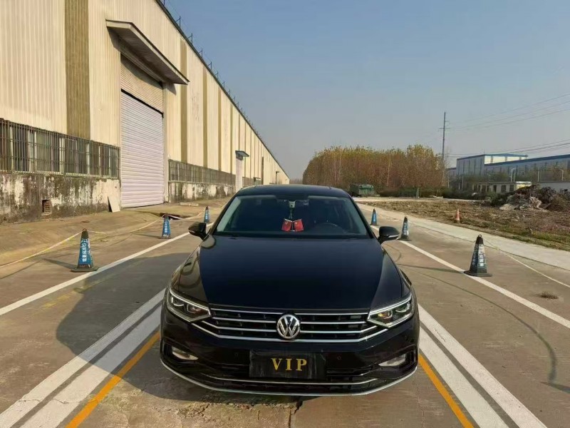 菏泽20年大众迈腾1