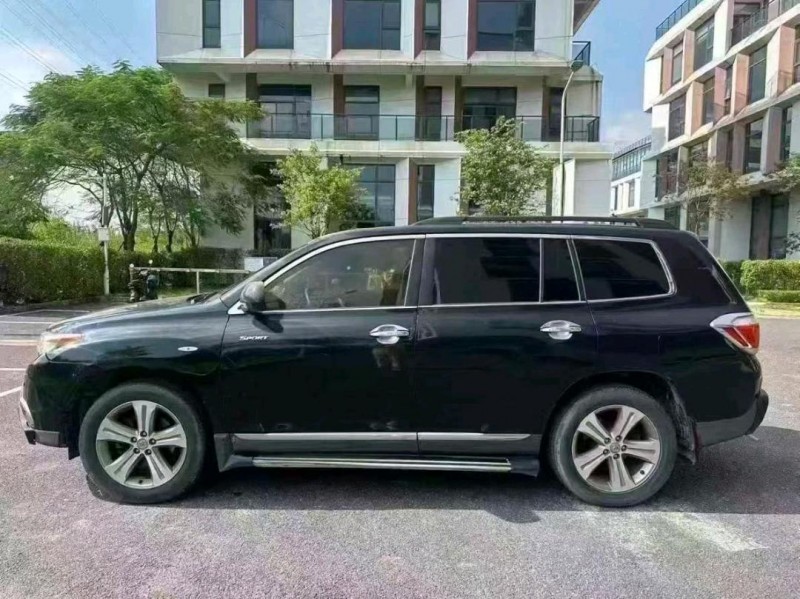 广州13年丰田汉兰达3