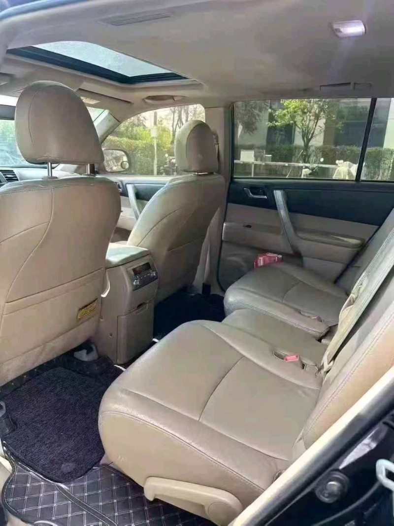 广州13年丰田汉兰达7