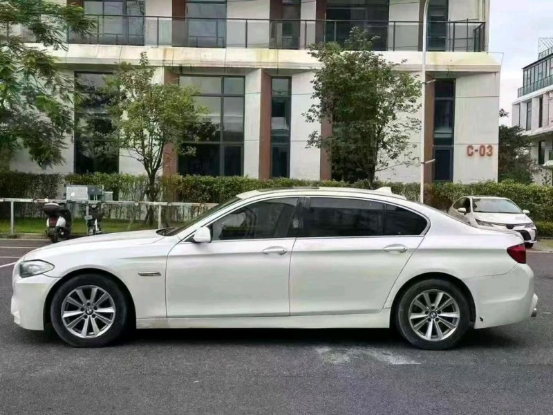 广州13年宝马5系4