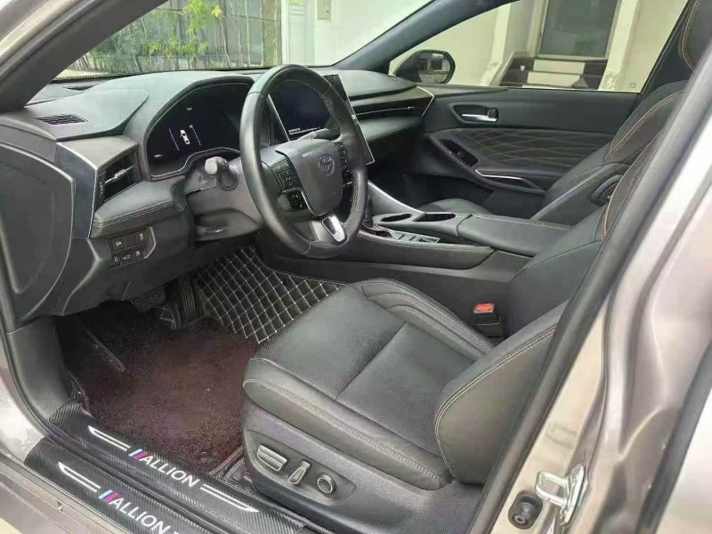 广州24年丰田亚洲龙4