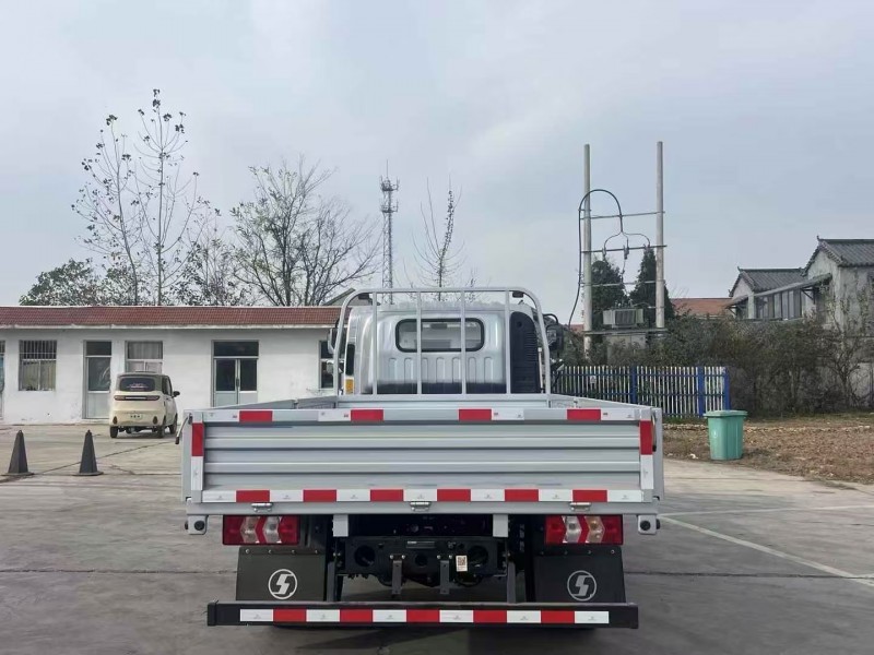 菏泽25年陕汽德龙9