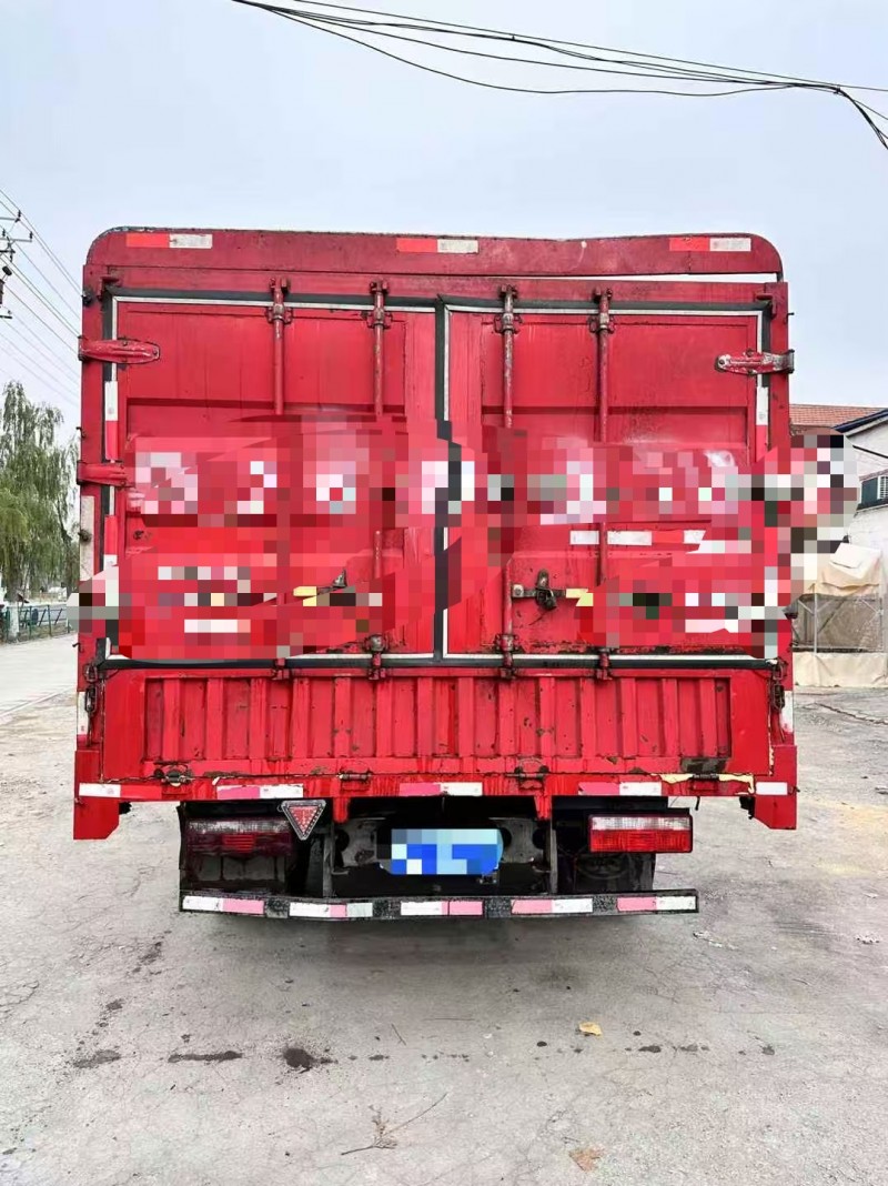 菏泽19年东风多利卡8