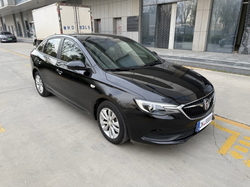 济宁19年别克英朗3