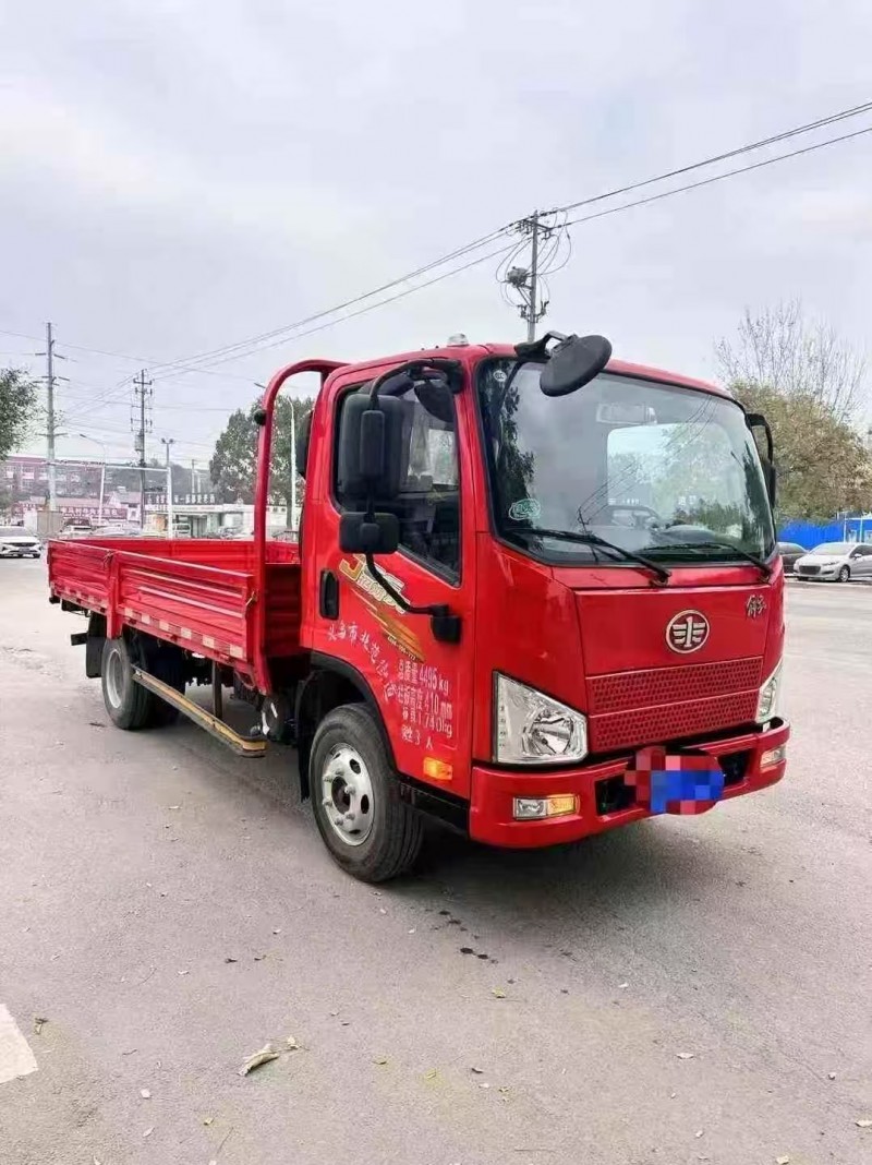 菏泽23年解放箱货J62