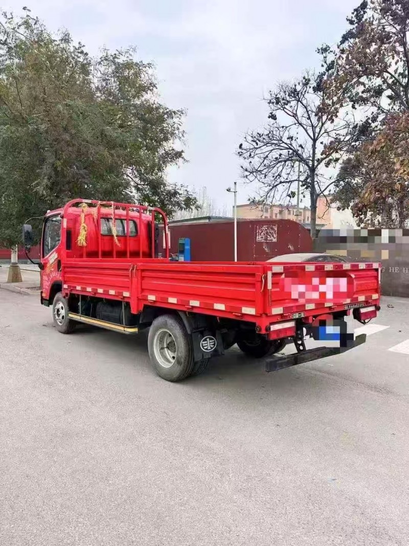 菏泽23年解放箱货J66