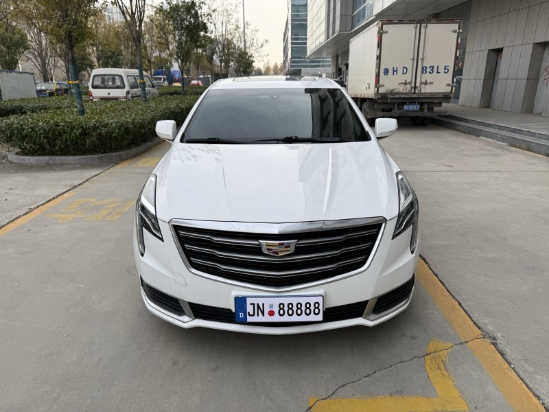 济宁19年凯迪拉克XTS1