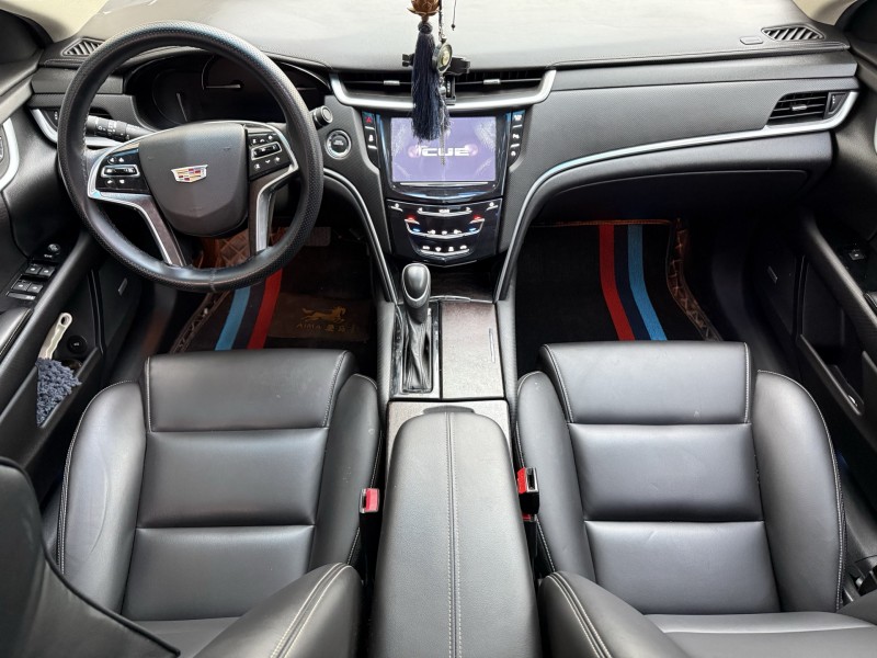 济宁19年凯迪拉克XTS6