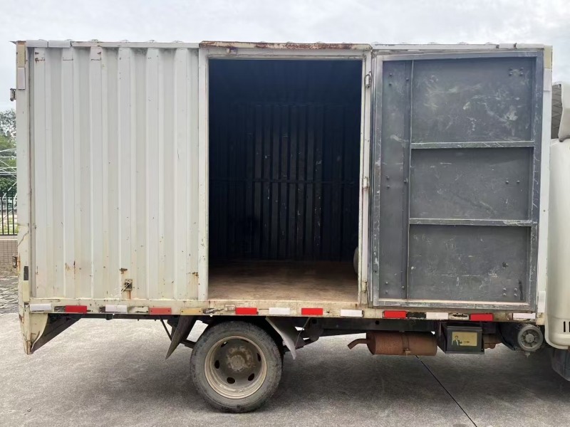 江门21年江铃康玲6