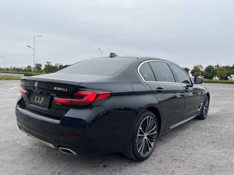 盐城18年宝马5系8