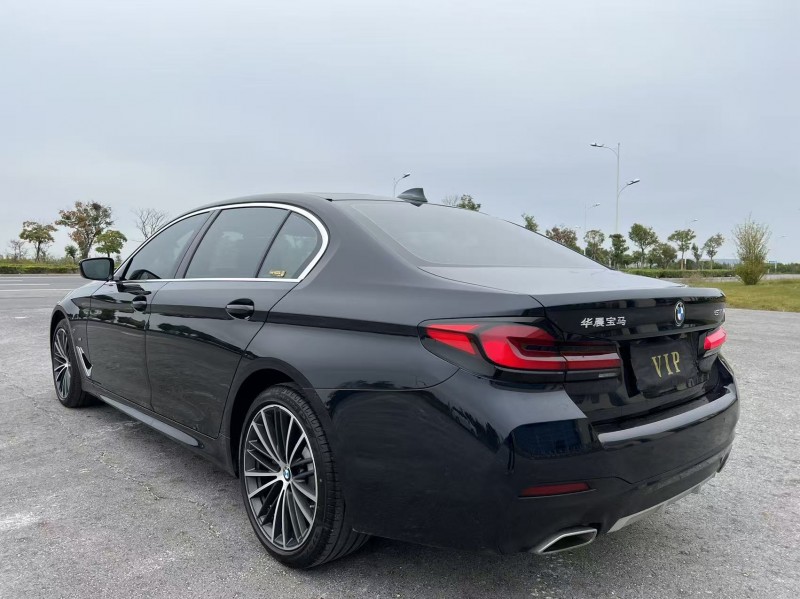 盐城18年宝马5系9