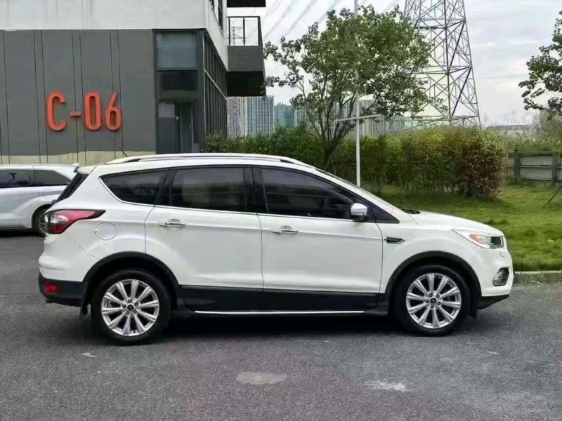 广州18年福特翼虎4