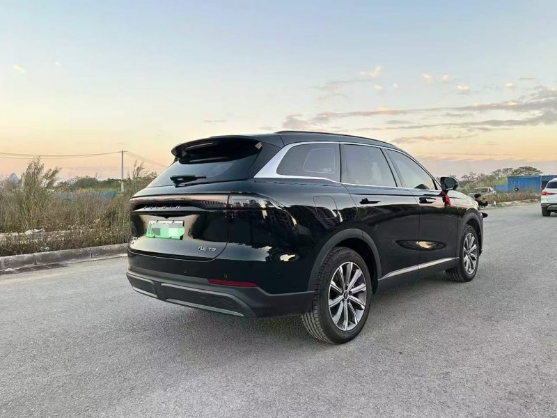 广州25年奇瑞风云5