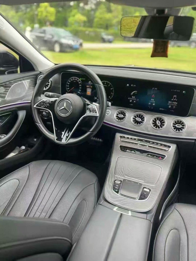 广州23年奔驰CLS4