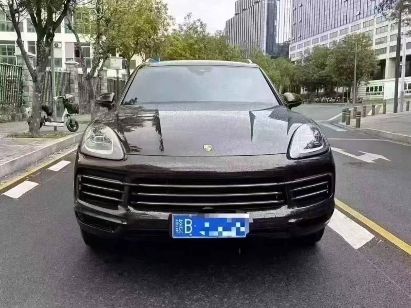 广州20年保时捷卡宴1