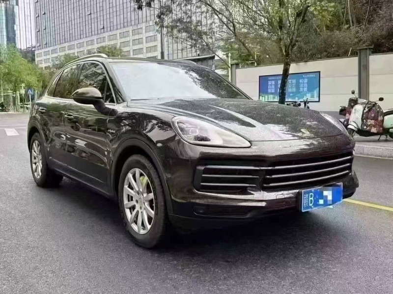 广州20年保时捷卡宴2