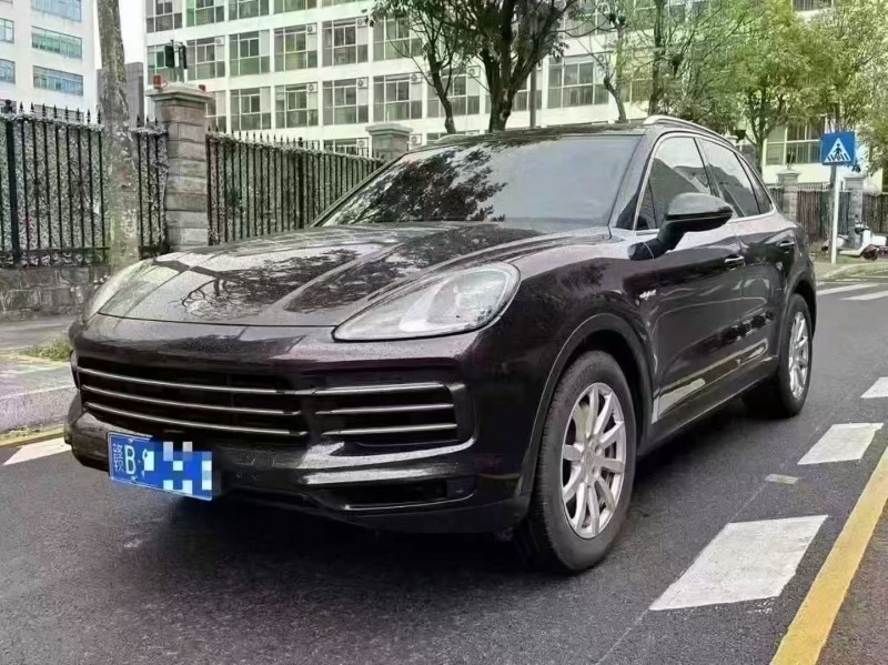 广州20年保时捷卡宴3