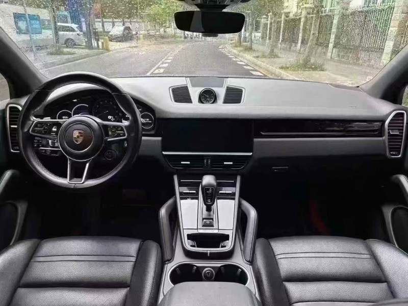 广州20年保时捷卡宴5