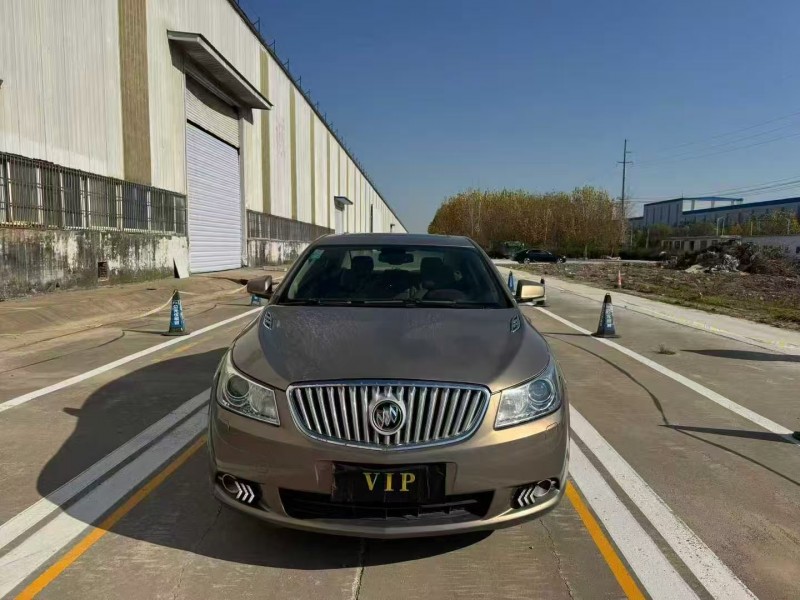 菏泽13年别克君越1