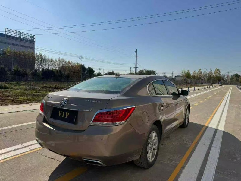 菏泽13年别克君越7