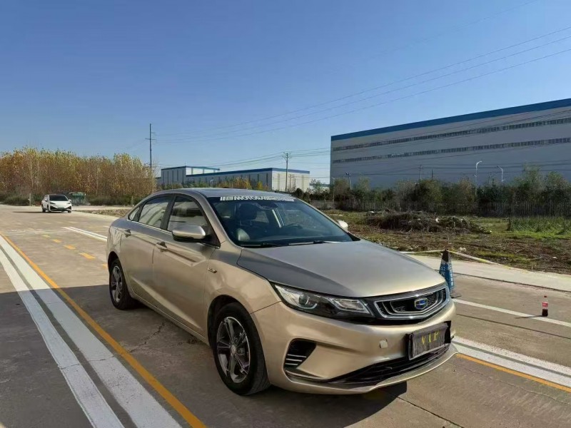 菏泽18年吉利帝豪2