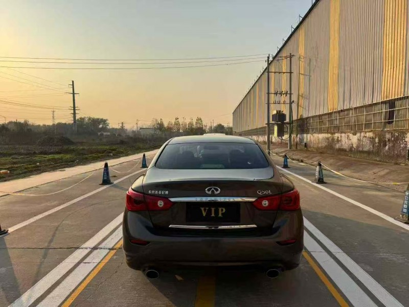 菏泽16年英菲尼迪Q50L9