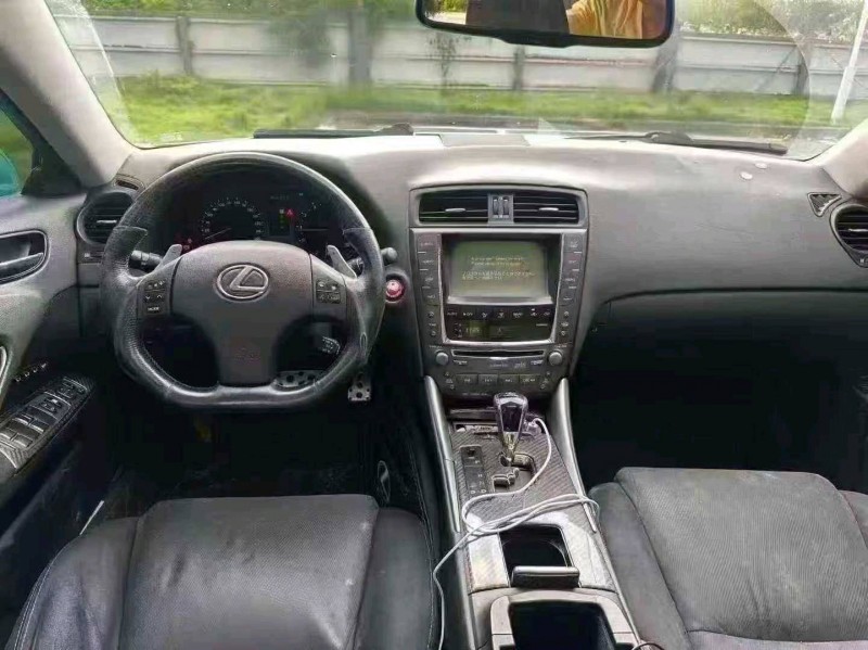 广州09年雷克萨斯IS9