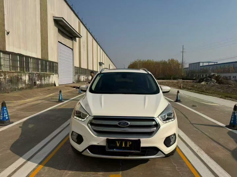 菏泽17年福特翼虎1
