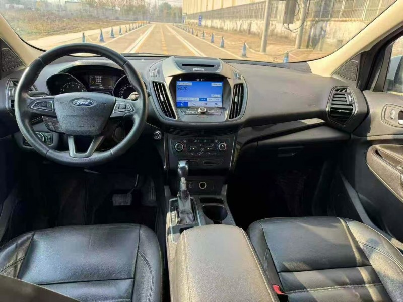 菏泽17年福特翼虎6