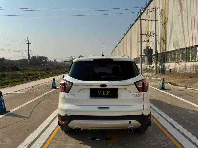 菏泽17年福特翼虎9