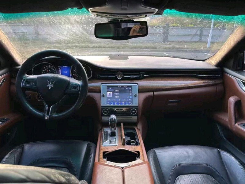 广州13年玛莎拉蒂总裁8